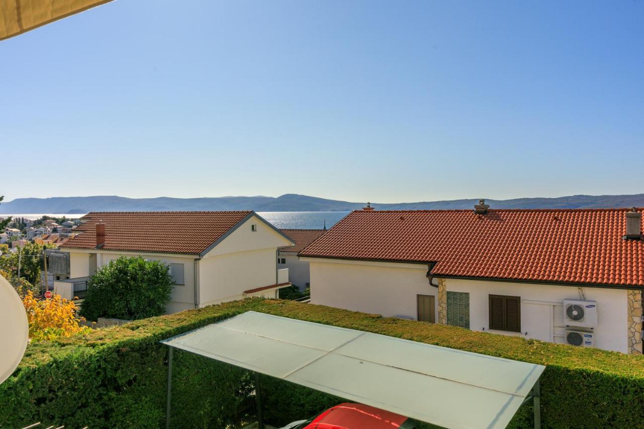 Apartment Eni Selce Exterior photo